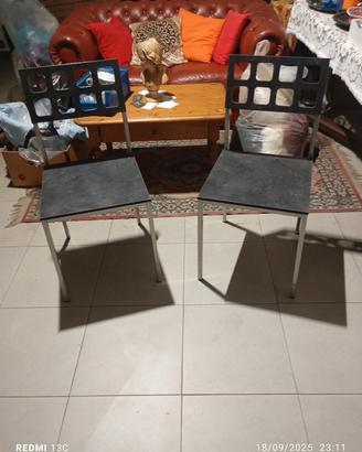 Sedie in ardesia e acciaio 