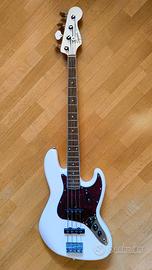 SQUIER LIMITED EDITION CLASSIC MID-’60s JAZZ BASS