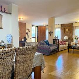 Appartamento con giardino privato, N/316