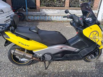tmax 500cc