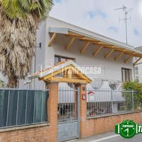 VILLA SINGOLA RIQUALIFICATA CON TERRAZZO 100MQ