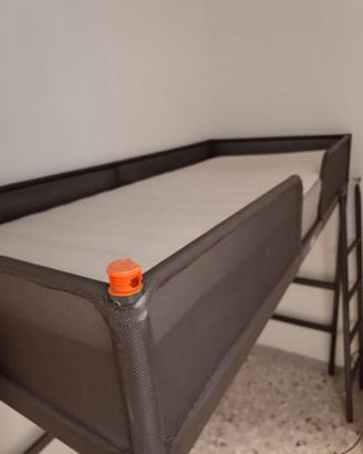 Struttura letto a castello Ikea e materasso 