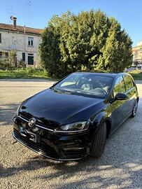 Volkswagen Golf 1.4 TSI  125 CV R-Line (2016)