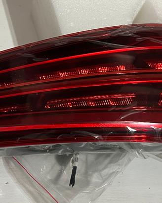 Faro stop led freccia dinamica 8U0945093N audi Q3