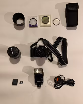 Fotocamera Olympus Digitale E-500 + kit accessori