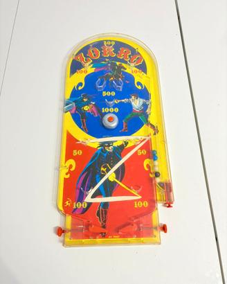 Flipper Arco Falc Zorro risalente al 1970.