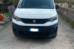 Peugeot Partner  BlueHdi