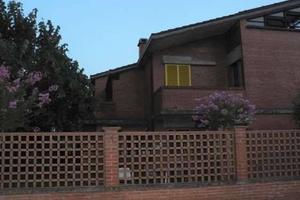 Villa di 400 m² con più di 5 locali e box auto a B