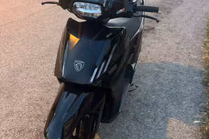 Peugeot tweet 125 4 t 2024 3000km
