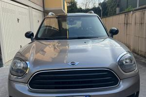 Mini Countryman 2.0 Cooper D 150 cv Automatica
