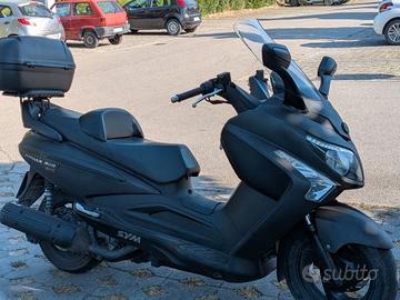 scooter sym Joymax 300