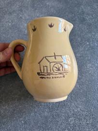 Brocca in ceramica Mulino Bianco 1981 vintage