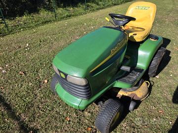 trattorino tagliaerba john deere Lt170 