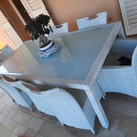 Tavolo da esterno in rattan con 8 sedie