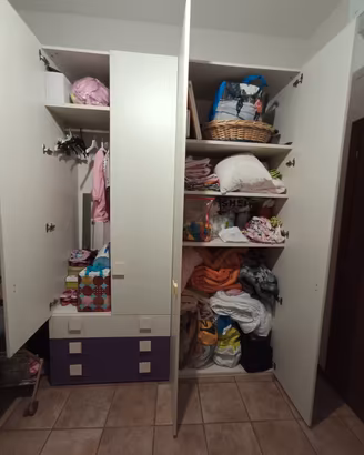 Cameretta bambina viola/bianco