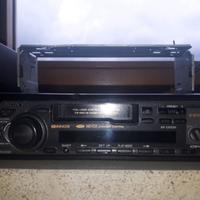 Autoradio della Sony con casse