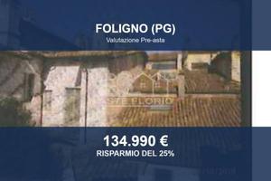 Immobile in asta di 107 m² a Foligno
