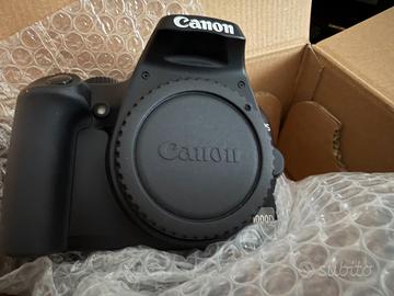 Canon Eos 1000D quasi nuova