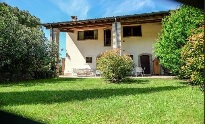 RUSTICO D'EPOCA RISTRUTTURATO CON TRE UNITA'