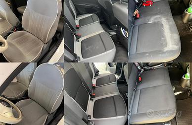 Lavaggio interni auto