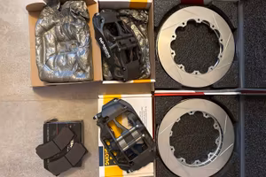 Ap racing 6 pistoncini dischi brembo gt ferodo pas