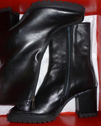 Stivaletti donna n.38