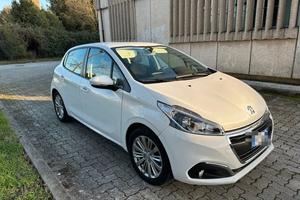 Peugeot 208 1.2 PureTech Active 82 CV Neopatentati