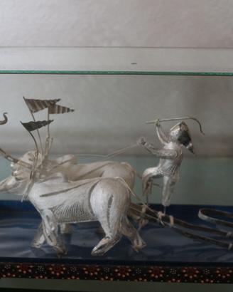 Scultura in miniatura in filigrana d'argento