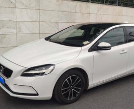 Volvo v40 (2012-2020) - 2018