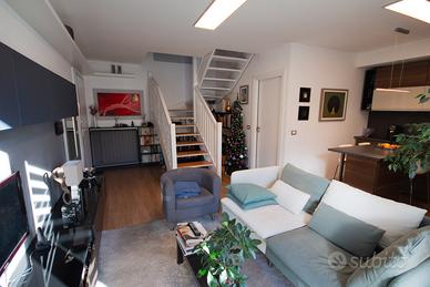 TURRIACO: SPLENDIDO BILIVELLO ARREDATO