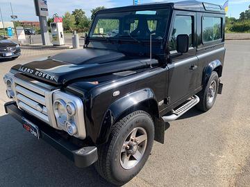 Land Rover Defender 90 2.4 TD4 SVX 60YRS DA COLLEZ