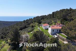 ZONA ESCLUSIVA CON VISTA MARE