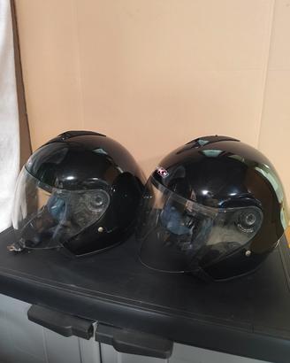 Caschi jet
