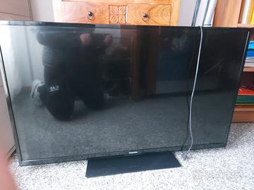 TV Telefunken 50" + Chromecast