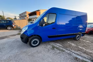 Renault master