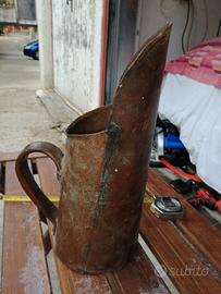 antica brocca in rame 