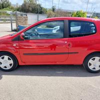 RENAULT Twingo 1.2