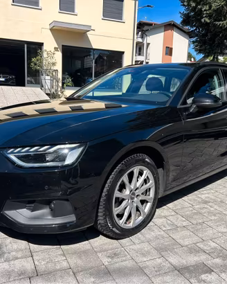 Audi A4 40 TDI quattro S tronic Business IVA ESPOS