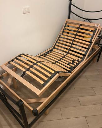 Letto motorizzato per anziani con materasso memory