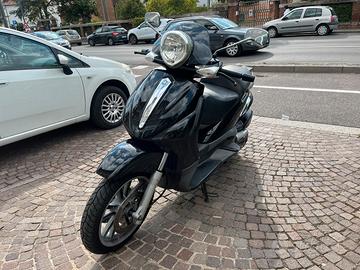 Piaggio Beverly 500