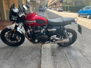 Triumph speed twin 1200