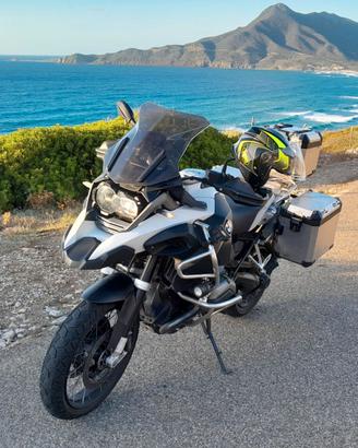 bmw gs 1200 adventure