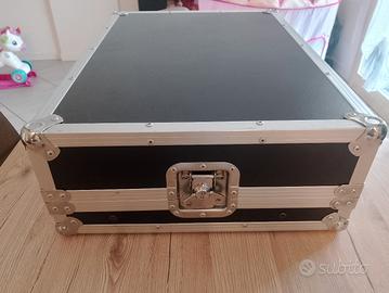 fly case Traktor S4 mk3/ MK2 /mk1