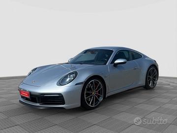 PORSCHE 911 911 Carrera 4S