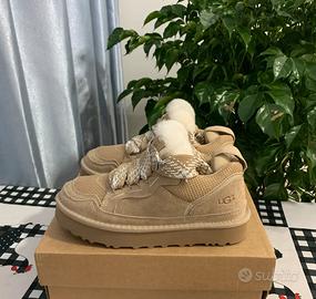 Stivali da neve UGG, modello casual, taglia 37