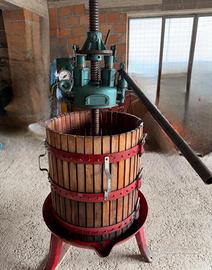 Attrezzatura per vino