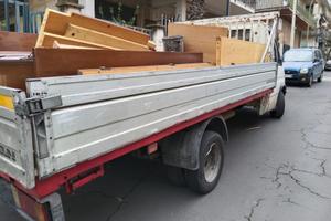 Ford transit SOLO PER PEZZI DI RICAMBIO