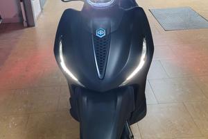 Beverly 400 S nero meteora opaco 