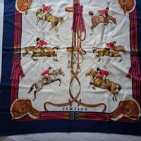 Foulard Hermès Paris