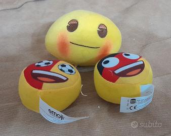 3 Peluche delle emoticons della serie emoji